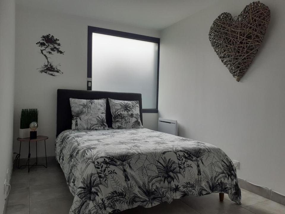 Apartament Les Pins De Talant , Au Calme En Rez De Jardin Zewnętrze zdjęcie