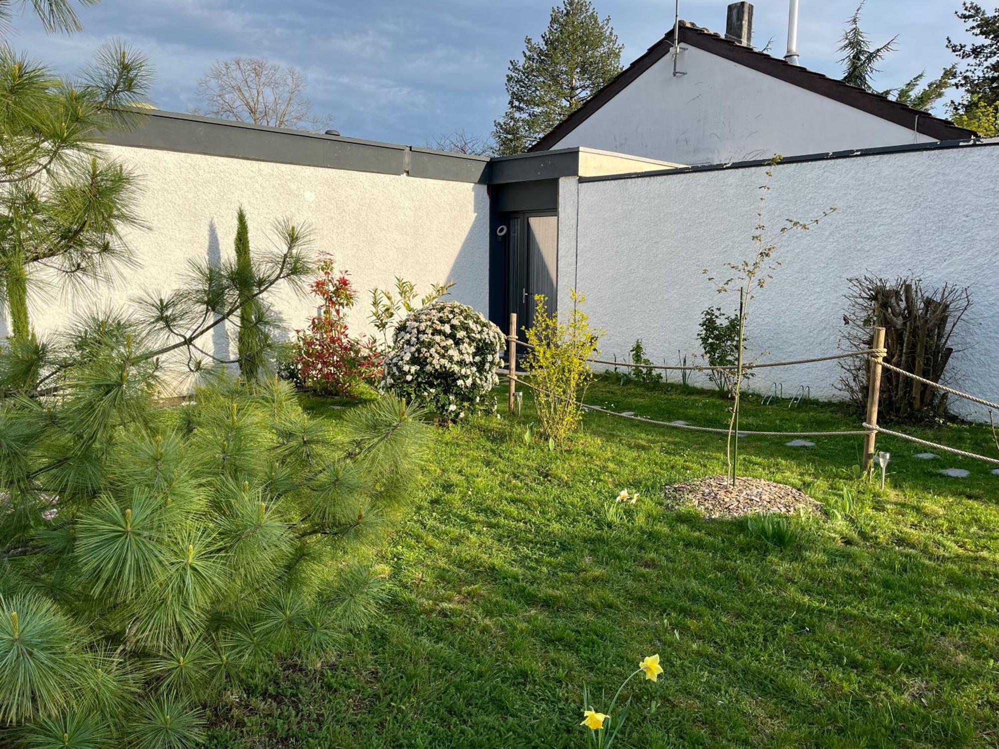 Apartament Les Pins De Talant , Au Calme En Rez De Jardin Zewnętrze zdjęcie